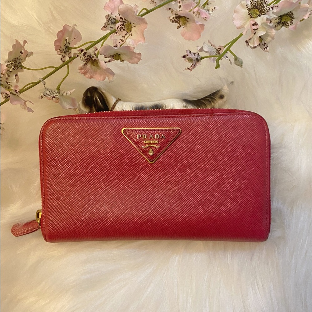 🌸Authentic Prada Long Zipper Wallet
